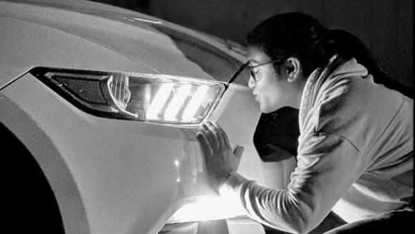 jasmine moosa buys ford mustang