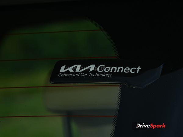 kia carens clavis price announced