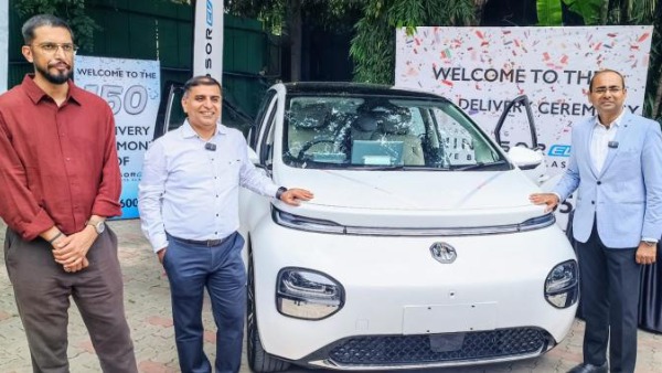 MG Windsor EV Pro Mega Delivery Sold 150 Units In Single Day