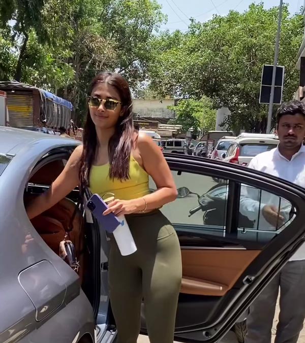 pooja hegde spotted in bmw 5-series