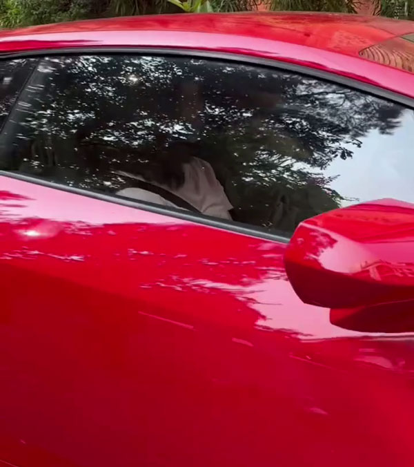 Bollywood Actress Shraddha Kapoor Spotted In Lamborghini Huracan Supercar