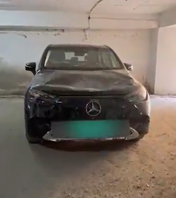 valet crashed Mercedes benz valet crashed Mercedes benz