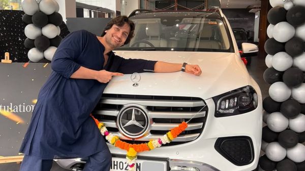 arhaan patel mercedes gls arhaan patel mercedes gls