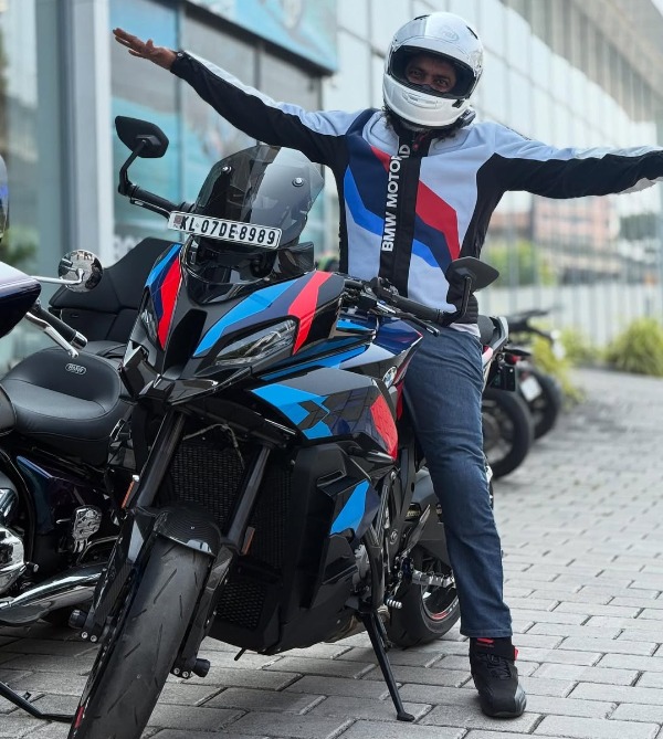 Venu Gopalakrishnan Buys Kerala s First BMW M 1000 XR Superbike