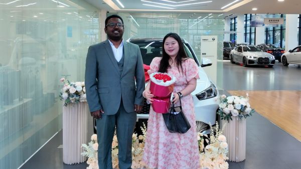 indian entrepreneur bmw gift from chinese women