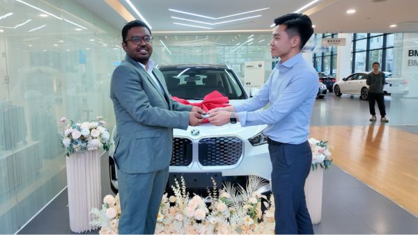indian entrepreneur bmw gift from chinese women