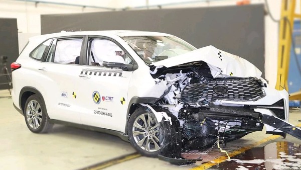 Toyota Innova Hycross Scores 5-Star Safety Rating In BNCAP Crash Test