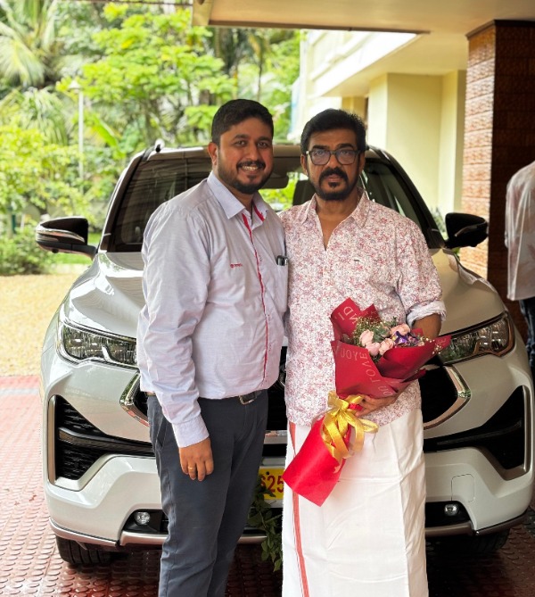 Actor Vijayaraghavan Buys Kerala s First Toyota Innova Hycross Exclusive Edition