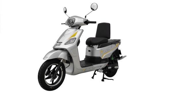 zelio logix facelift electric scooter