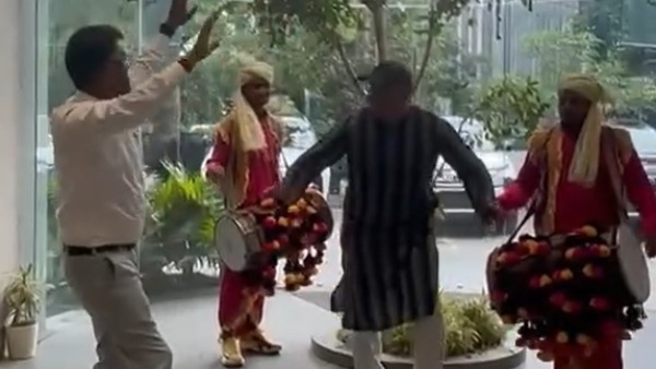 tata dealer delivered 25 harrier ev in single day