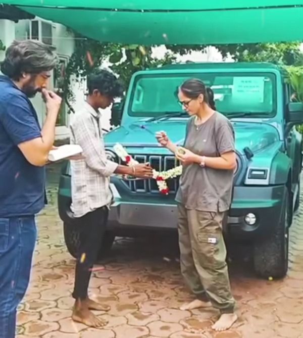 Actress Simran Buys Mahindra Thar Roxx Actress Simran Buys Mahindra Thar Roxx
