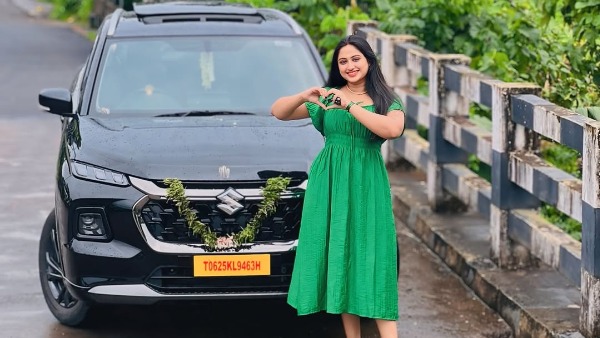 Actress Swathy Nithyanand Buys New Maruti Grand Vitara SUV Actress Swathy Nithyanand Buys New Maruti Grand Vitara SUV