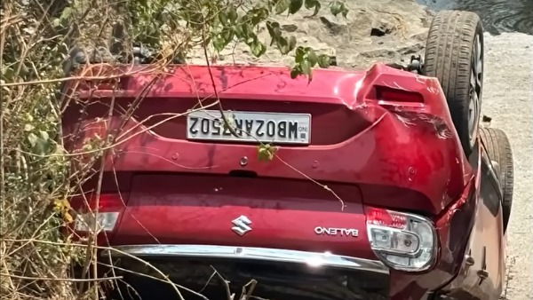 Maruti Suzuki baleno fell off the bridge