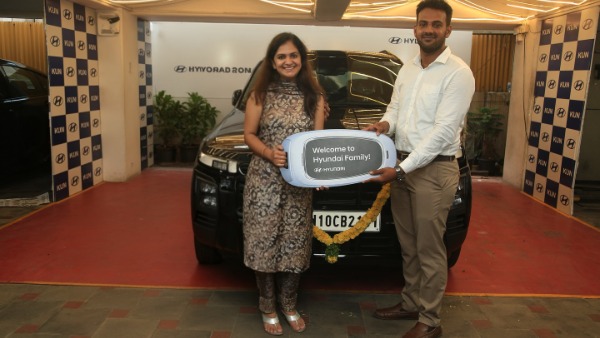 Music Director Dhibu Ninan Thomas Gifts Hyundai Creta SUV To His Wife Music Director Dhibu Ninan Thomas Gifts Hyundai Creta SUV To His Wife