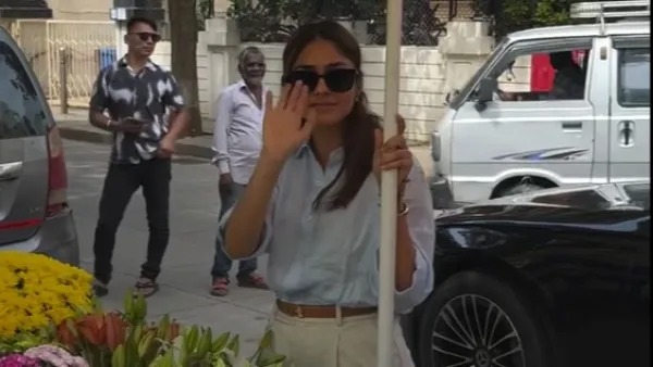 Mrunal Thakur Spotted Again In Mercedes-Benz S-Class Luxury Sedan