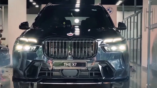 viju Jacob buys bmw x7 viju Jacob buys bmw x7