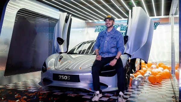 Businessman Rohit Boda Bought McLaren 750S Spider Supercar Worth 5 9 Crores