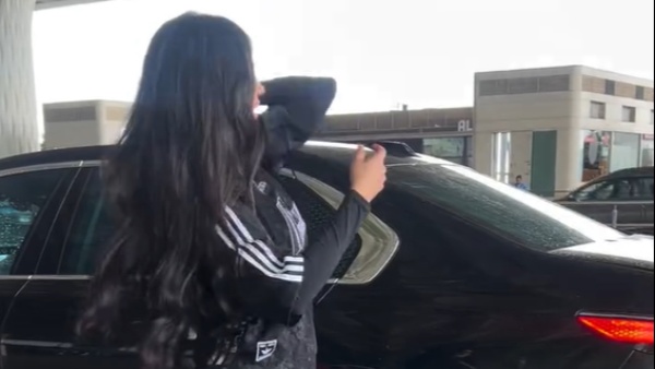 shruti haasan spotted in bmw 7-series shruti haasan spotted in bmw 7-series