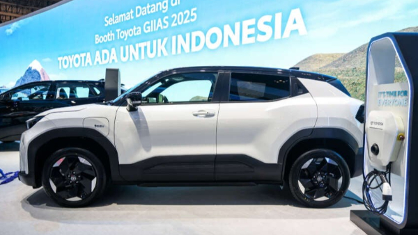 toyota urban cruiser ev at 2025 giias