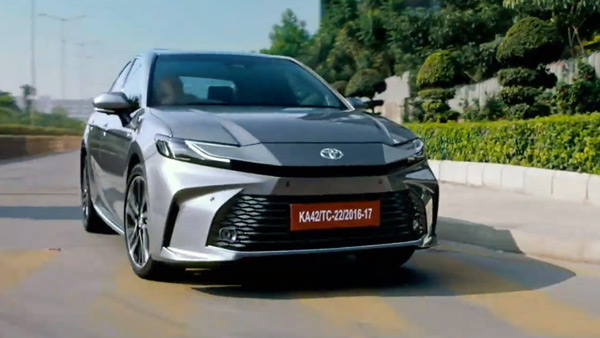 Toyota Camry Hybrid Electric Sprint Edition Launched In India
