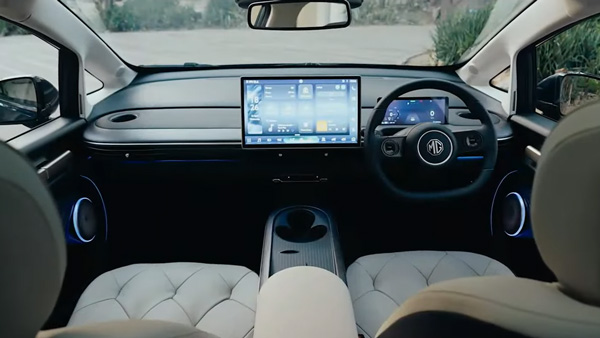 mg windsor ev pro interior