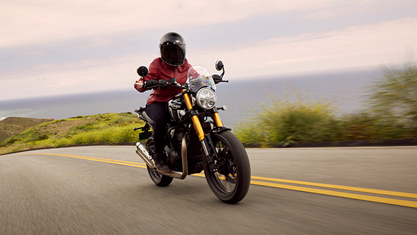 2025 Triumph Speed 400 Becomes More Expensive New Price Starts From Rs 2 50 Lakh