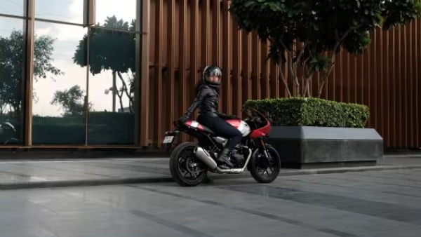 Triumph Thruxton 400 Cafe Racer Bike Launched
