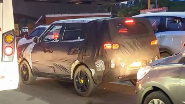 Hyundai new gen venue spotted