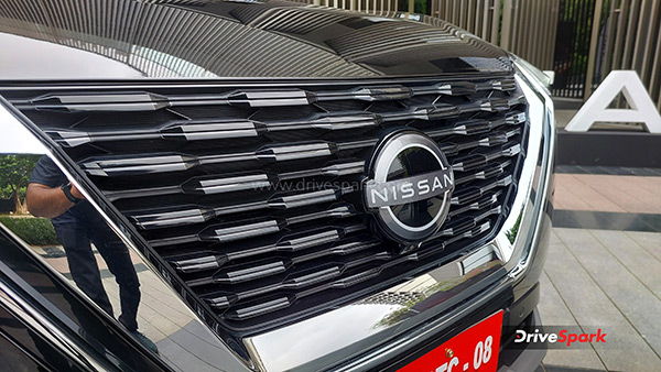 nissan x-trail grille
