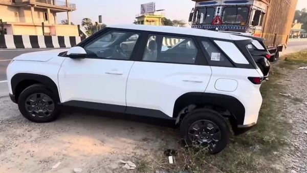 hyundai venue facelift lower variants