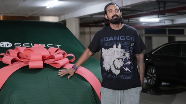 Cricketer KL Rahul Buys MG M9 Luxury Electric MPV Worth 81 52 Lakh