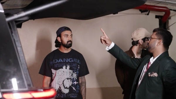 Cricketer KL Rahul Buys MG M9 Luxury Electric MPV Worth 81 52 Lakh