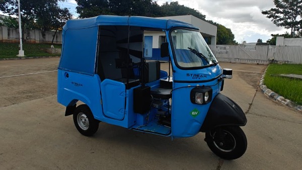 omega launched autonomous ev three wheeler