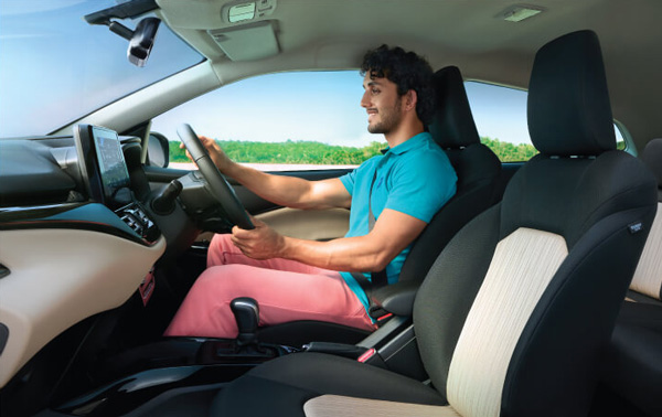 Toyota Glanza Hatchback Gets Up to Rs 1 27 Lakh Offer In November 2025