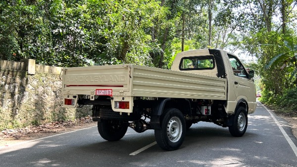 ashok leyland dost xl