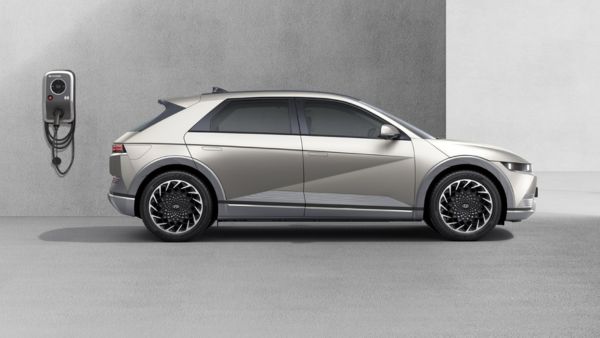hyundai ioniq 5 side