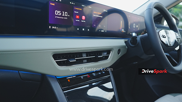 mahindra xev 9s screen