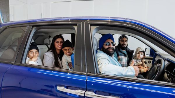 maninder singh bus driver buys rolls-royce maninder singh bus driver buys rolls-royce