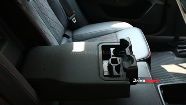 Skoda Octavia Rs Performance Sedan Detailed Review In Malayalam