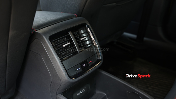 Skoda Octavia Rs Performance Sedan Detailed Review In Malayalam