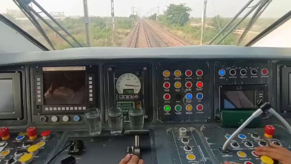 vande bharat sleeper train vande bharat sleeper train