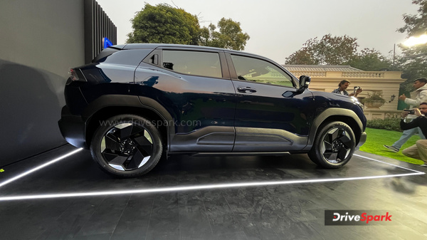 Maruti Suzuki e-Vitara vs Hyundai Creta EV Comparison