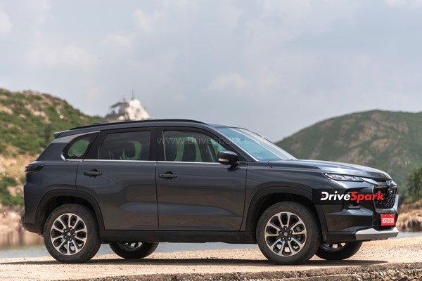 Maruti Grand Vitara Offers Up To Rs 2 40 Lakh Discounts In December 2025