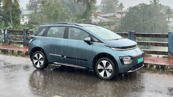 Mg Windsor Ev Kerala Road Driving Impression