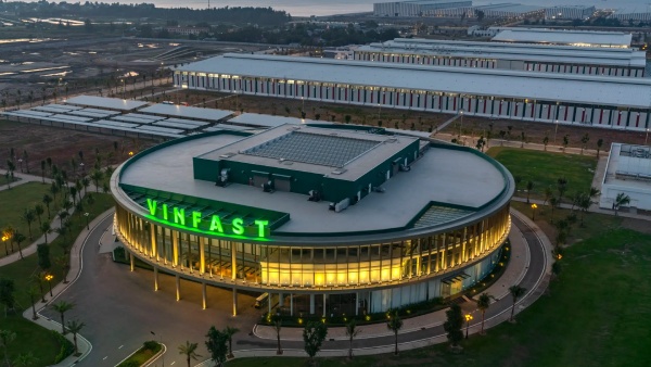 VinFast invest 3 billion