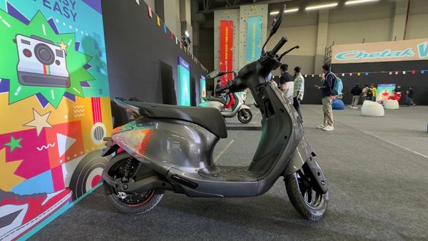 bajaj chetak c25 launched