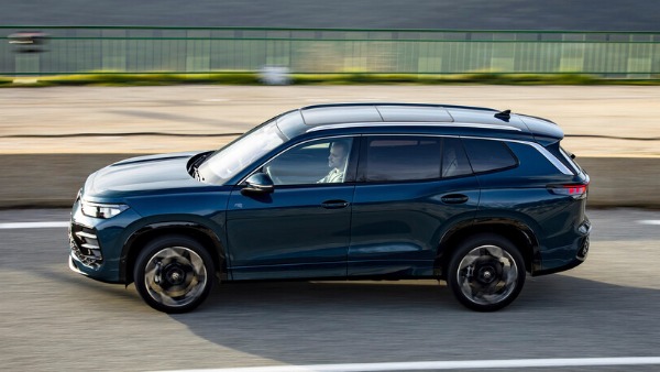 New Volkswagen Tayron 7-Seater Premium SUV Teased India Launch Soon