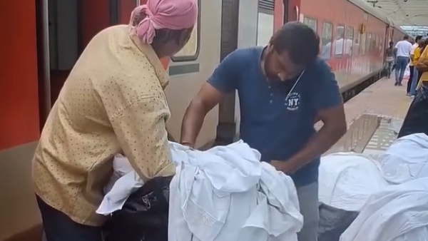 why white blankets in trains