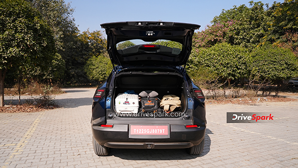 maruti suzuki e-vitara boot