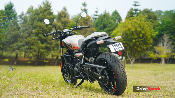 royal enfield guerrilla 450 apex review royal enfield guerrilla 450 apex review